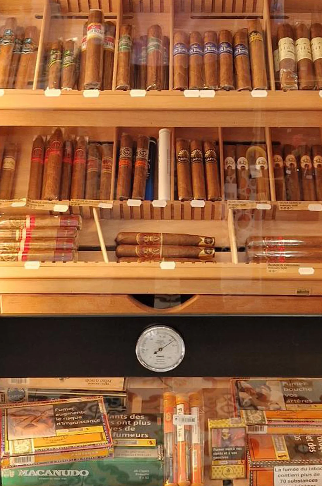 Tabac et cave à cigares à Roquebillière près de Lantosque et de la Vésubie